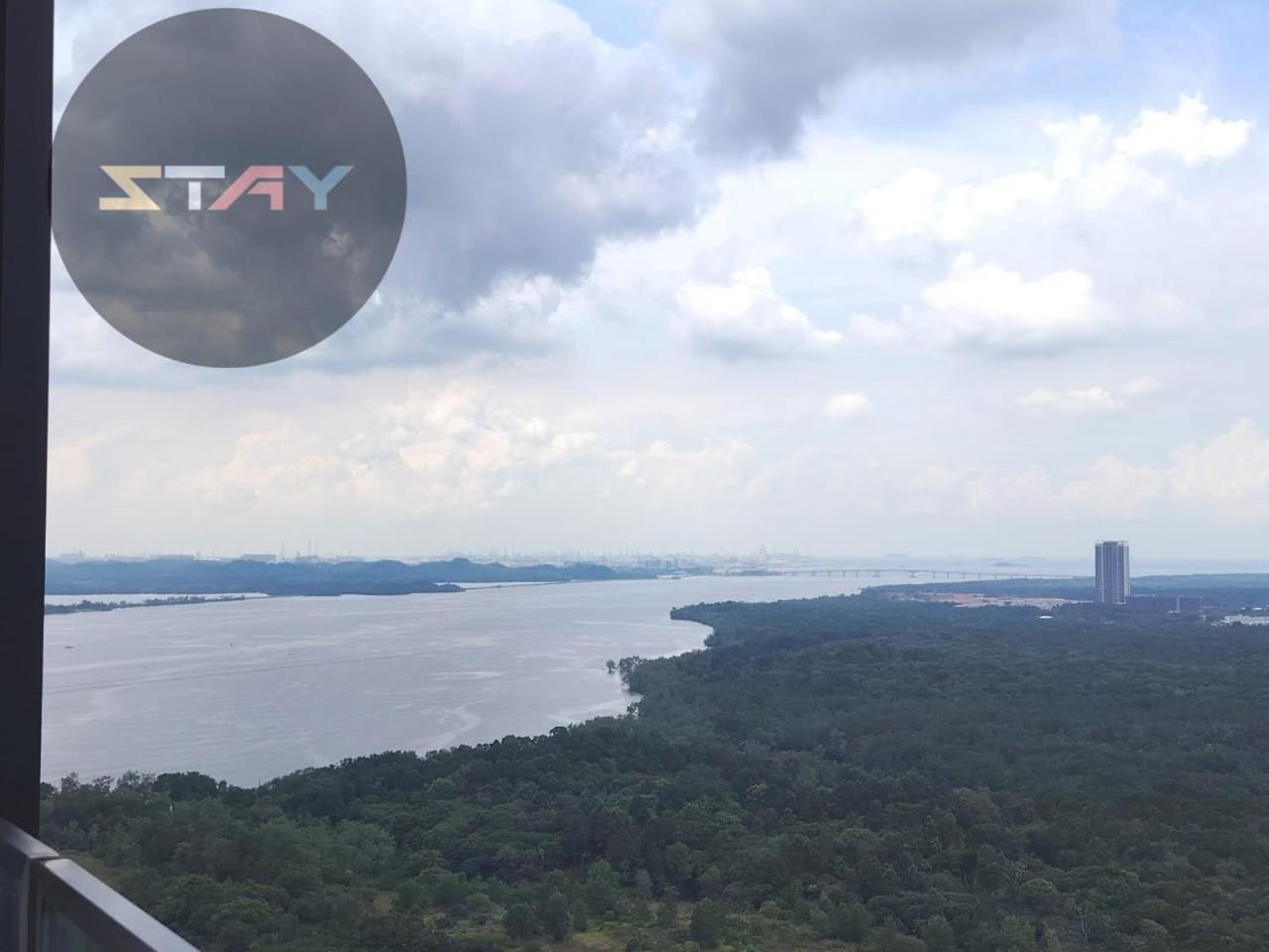 Almas Cozy Studio Escape Netflix 100Mbps Bystay Nusajaya  Esterno foto